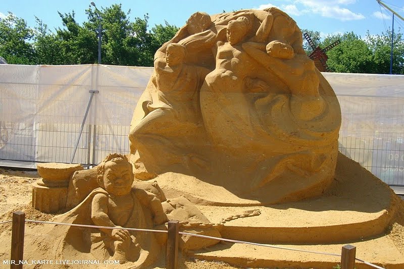 roman_empire_sand_sculptures_09.jpg