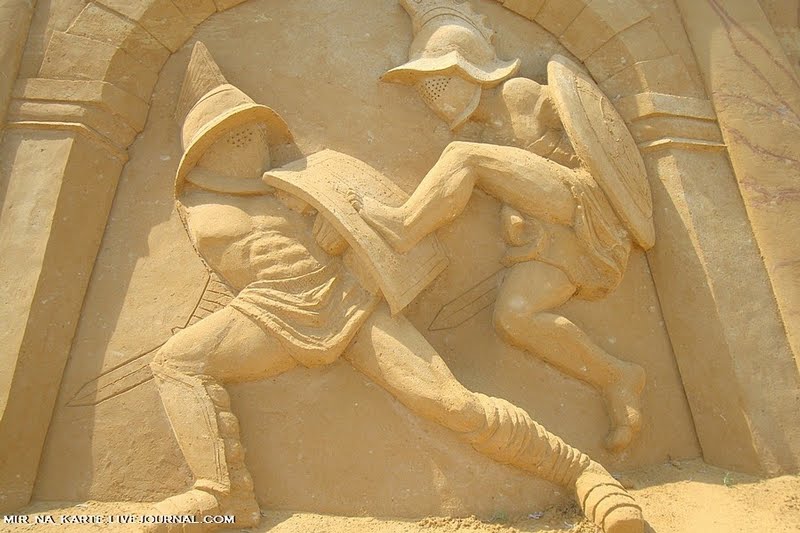 roman_empire_sand_sculptures_13.jpg