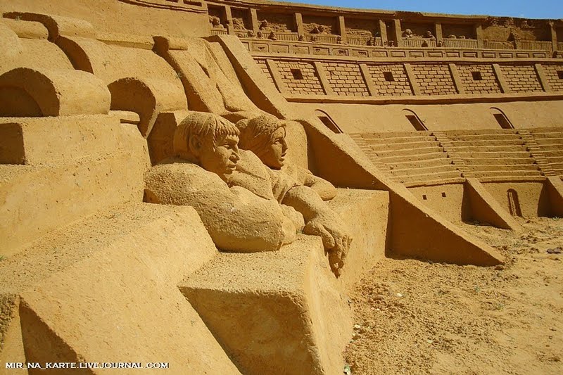 roman_empire_sand_sculptures_24.jpg