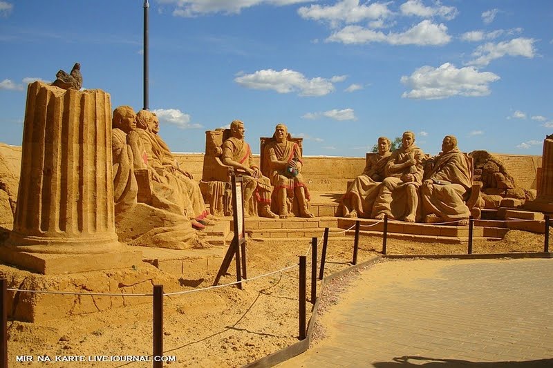 roman_empire_sand_sculptures_44.jpg