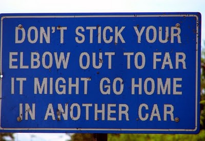 funny_road_signs_10.jpg