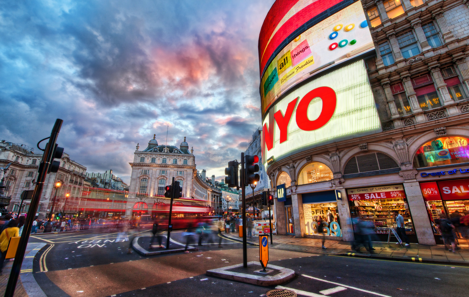 London-Picadilly-X3.jpg