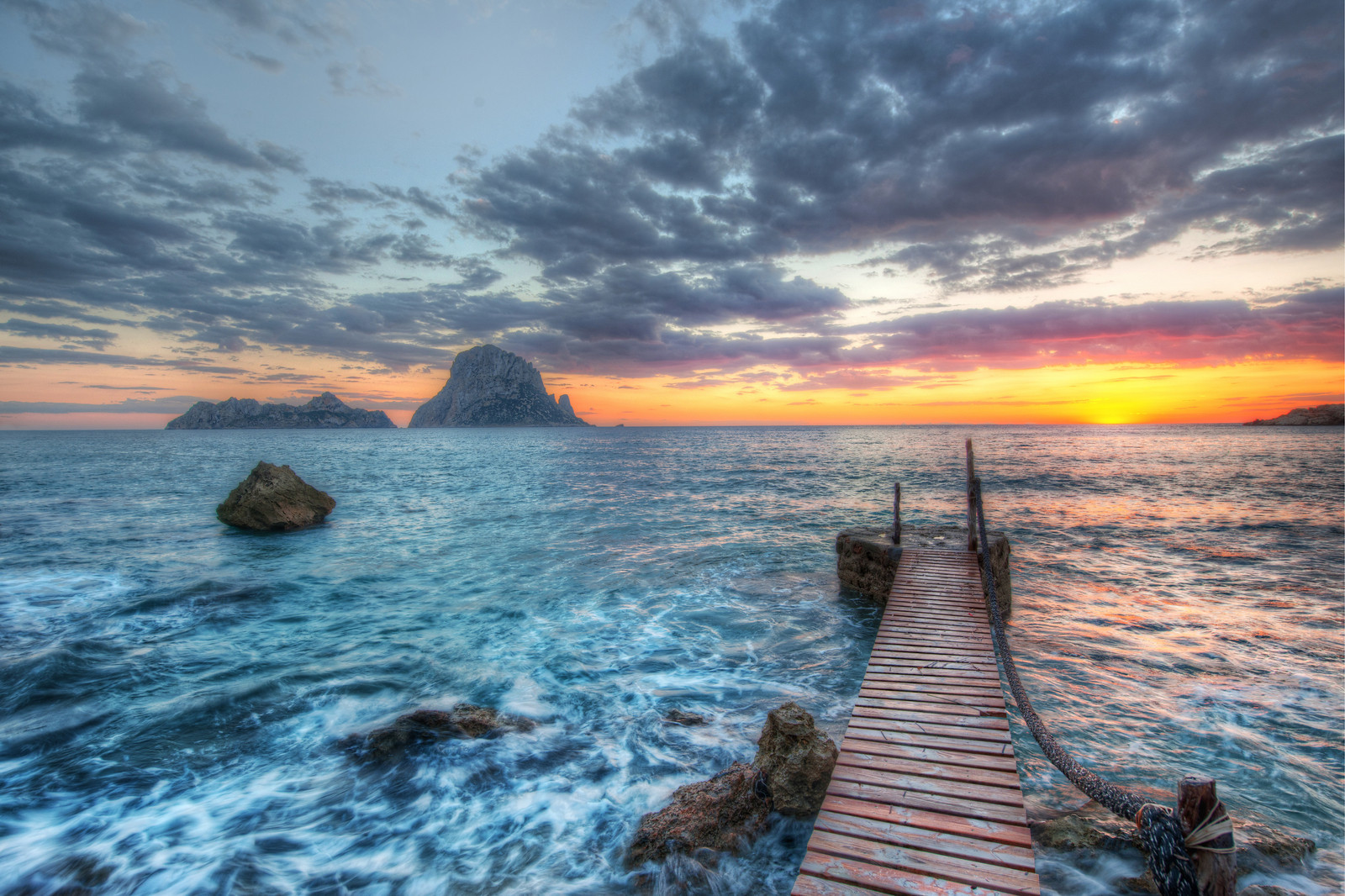 Ibiza-Dock-X3.jpg