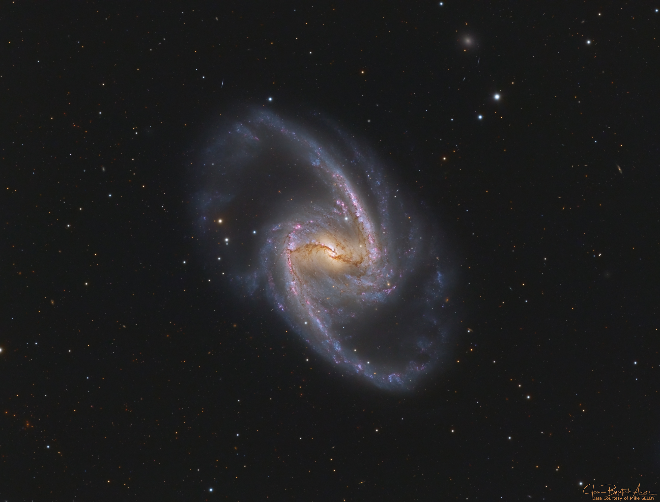 NGC1365_v4.jpg