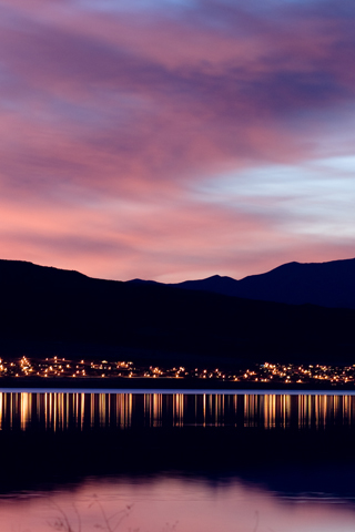 01443_utahlakeatdusk_320x480.jpg
