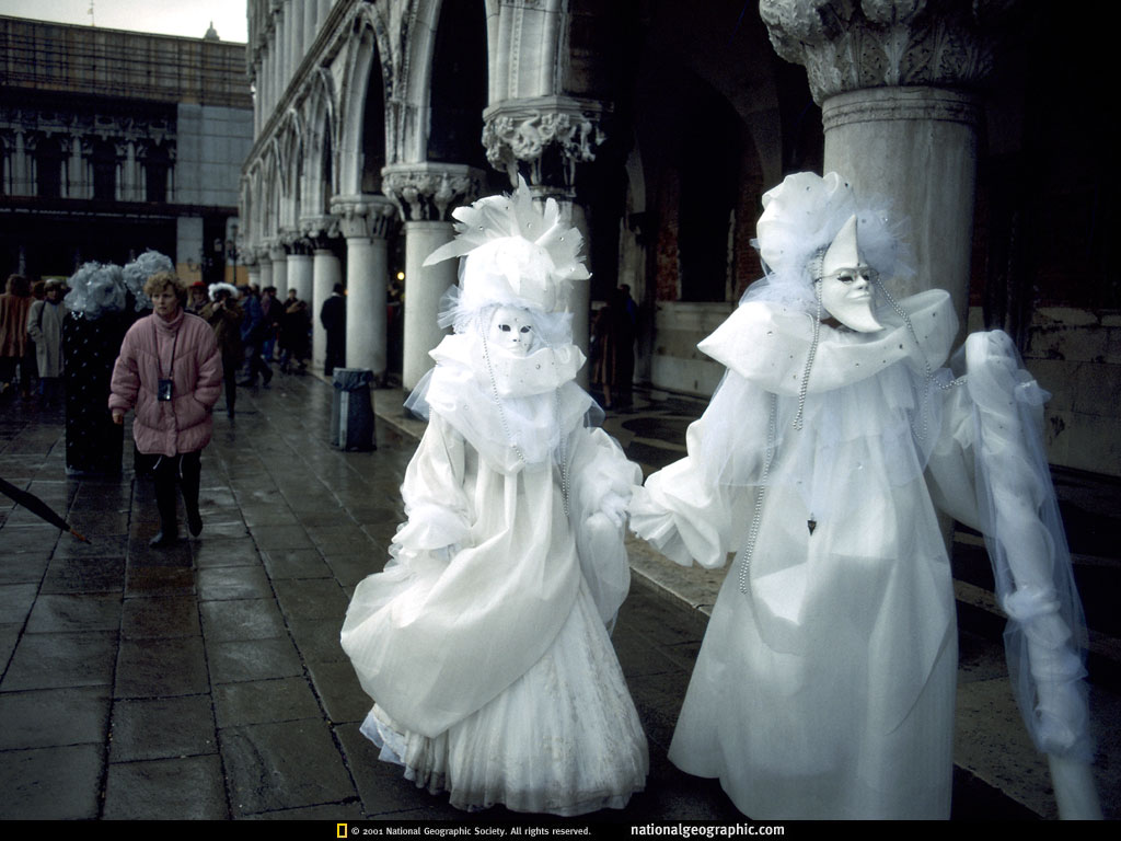 NGM1995_02p74-5.jpg