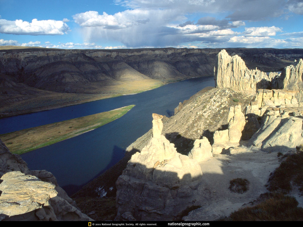 NGM1998_10p86-7.jpg