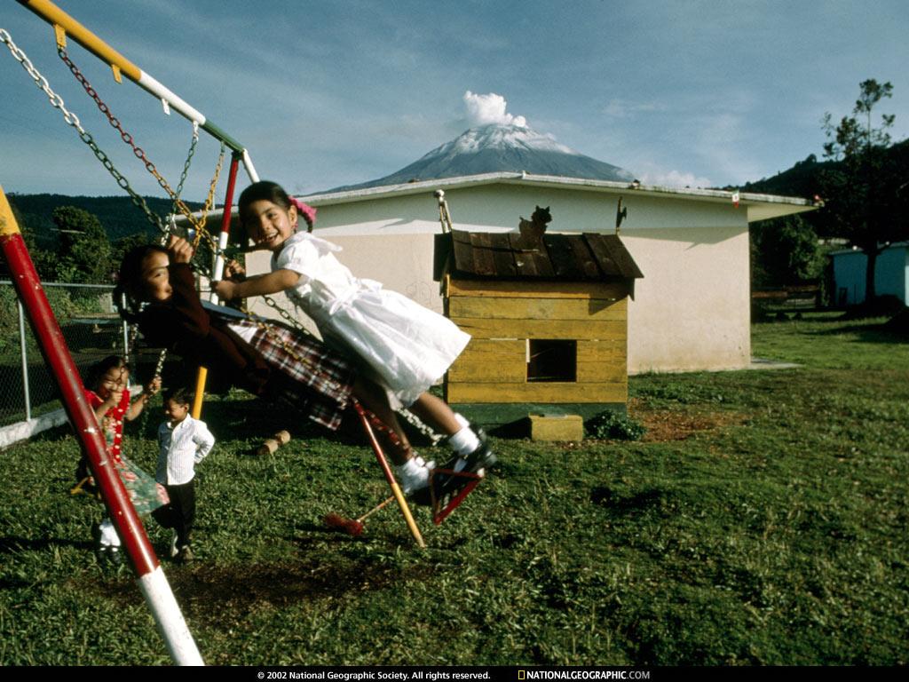 NGM1999_01p116-7.jpg